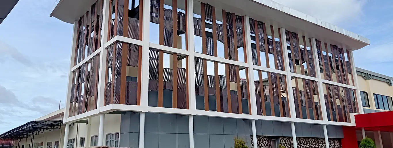 Pemasangan ACP RSUD Mimika Papua