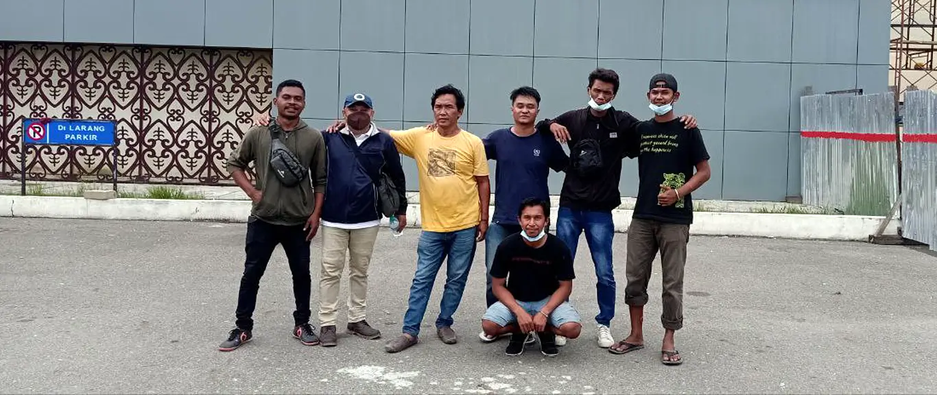 Tukang ACP Amzi Aluminium